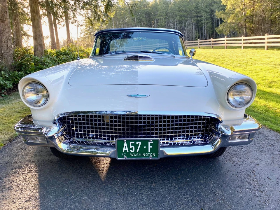 1957 Ford Thunderbird 1st Gen - Image 29 of 31