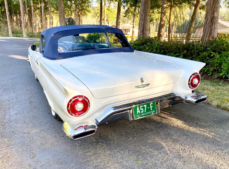 1957 Ford Thunderbird 1st Gen - Image 15 of 31