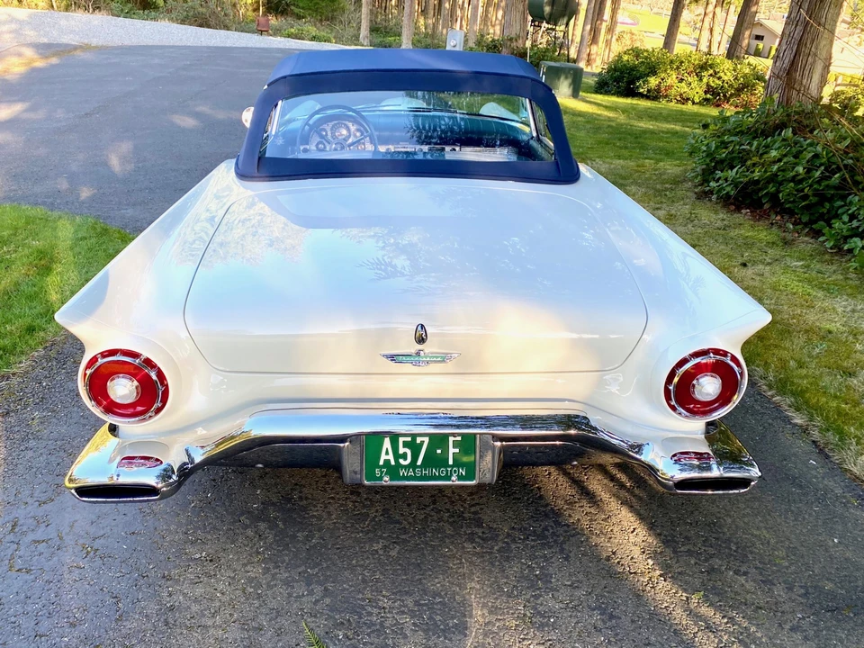 1957 Ford Thunderbird 1st Gen - Image 17 of 31