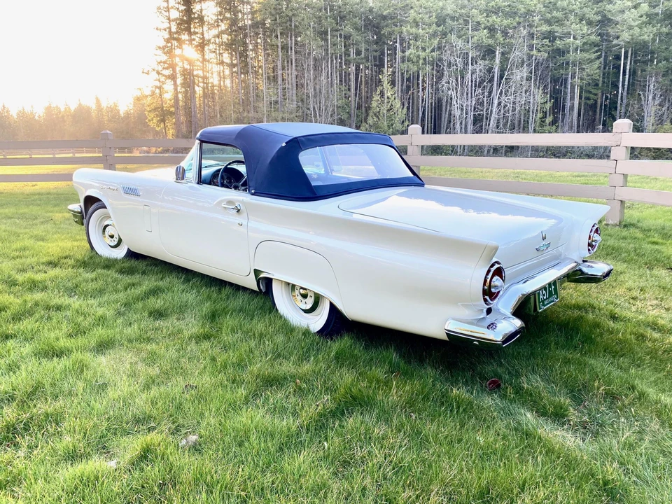1957 Ford Thunderbird 1st Gen - Image 10 of 31