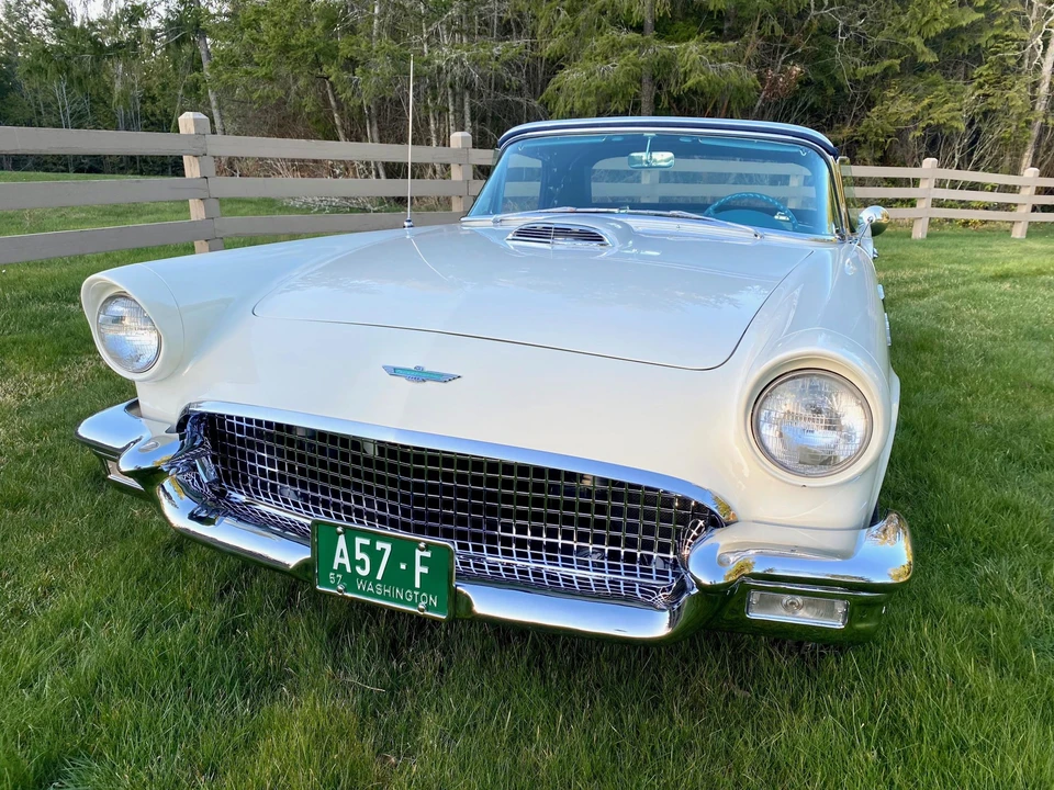 1957 Ford Thunderbird 1st Gen - Image 30 of 31