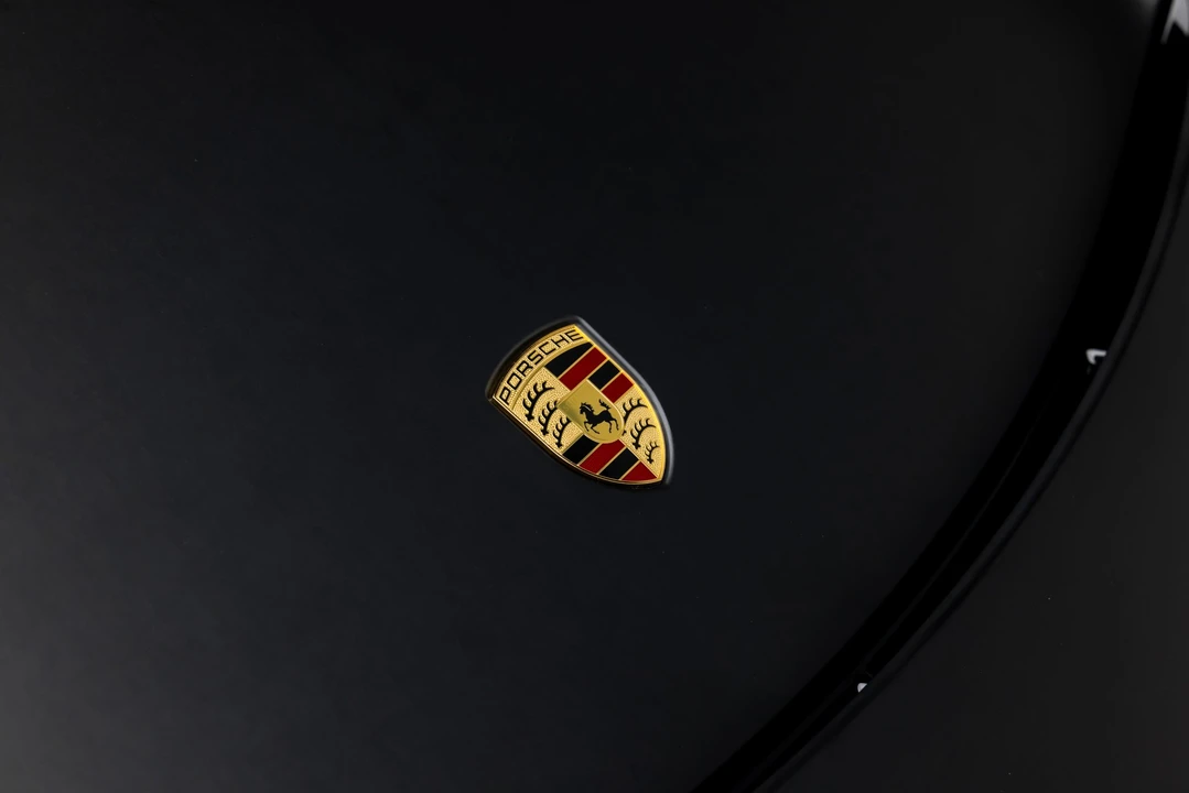 2015 Porsche 918 Spyder - Image 31 of 31