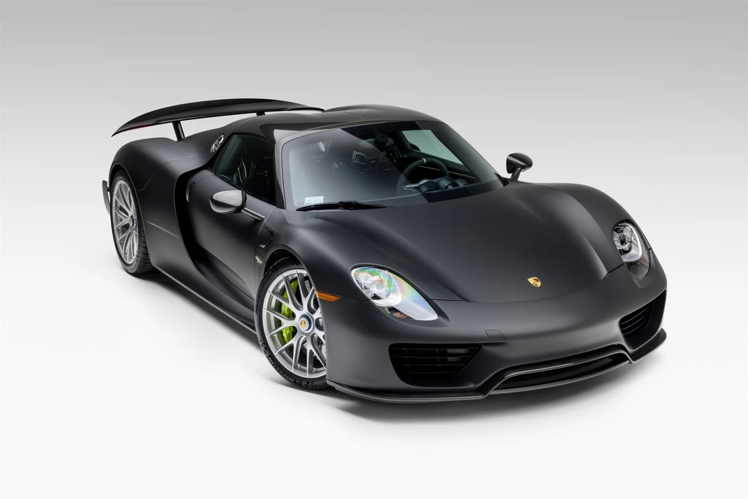 2015 Porsche 918 Spyder - Image 11 of 31