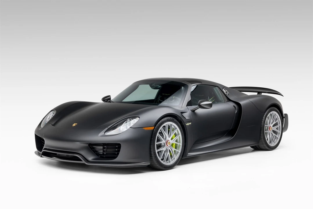 2015 Porsche 918 Spyder - Image 3 of 31
