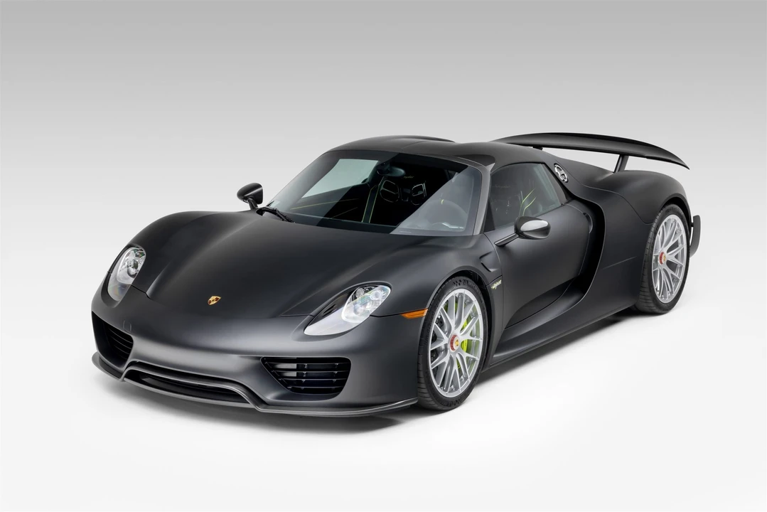 2015 Porsche 918 Spyder - Image 5 of 31