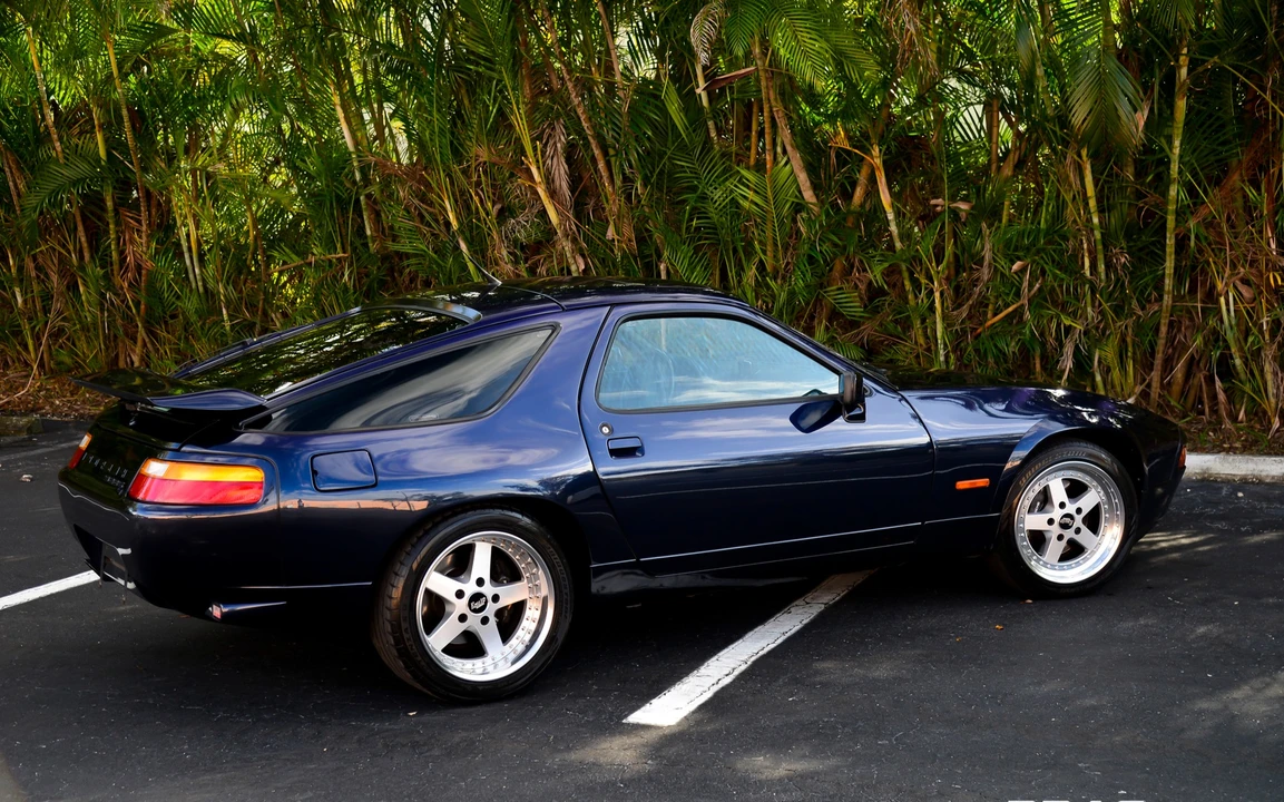 1991 Porsche 928 S4 - Image 12 of 31
