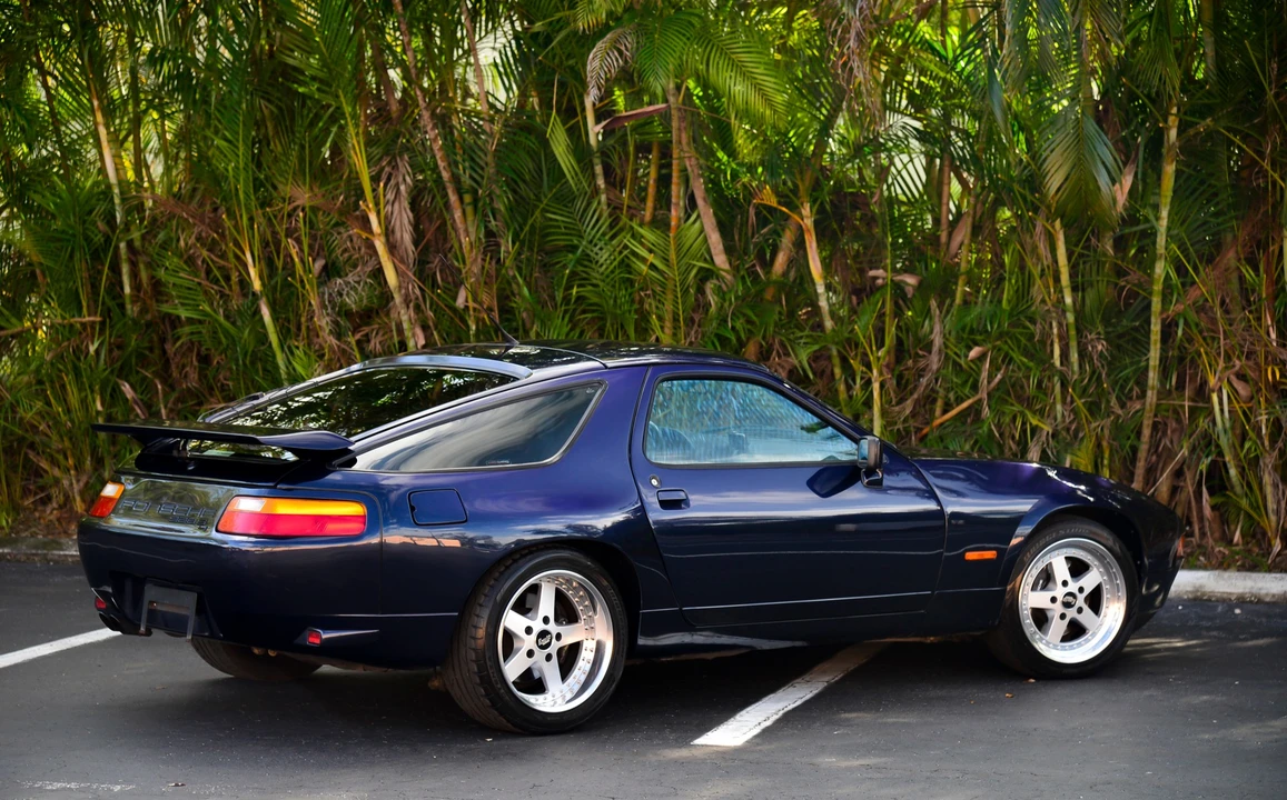 1991 Porsche 928 S4 - Image 6 of 31