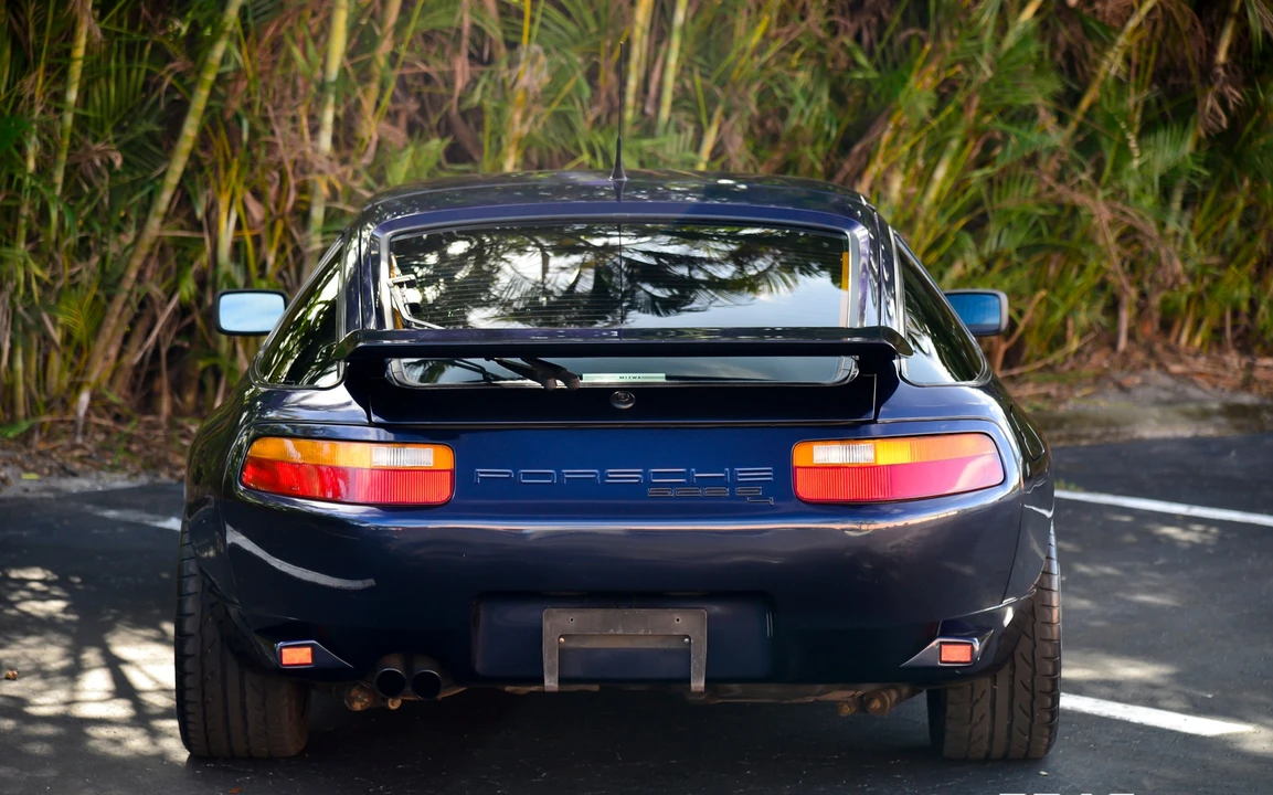 1991 Porsche 928 S4 - Image 8 of 31