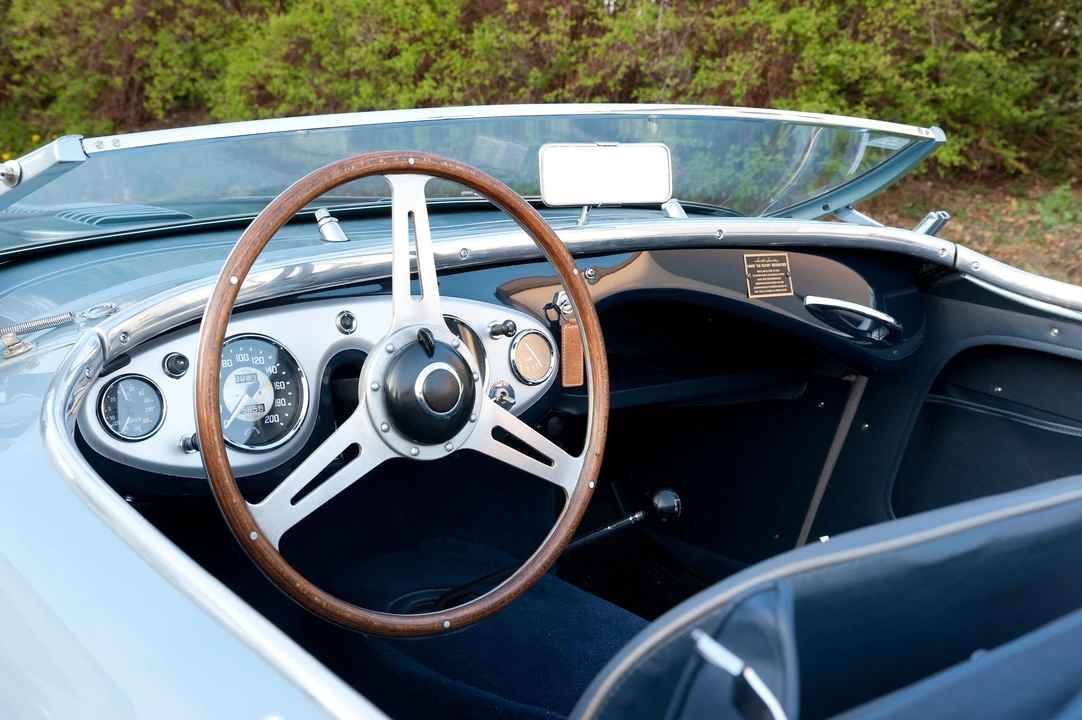 1956 Austin-Healey 100 - Image 3 of 5