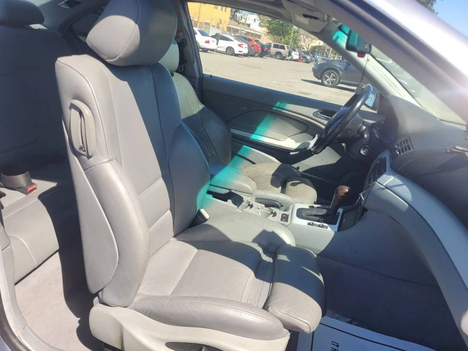2002 BMW E46 330i & 330Ci - Image 9 of 12