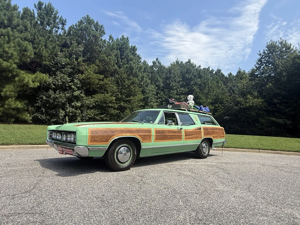 1969 Ford Country Squire - Image 4 of 31