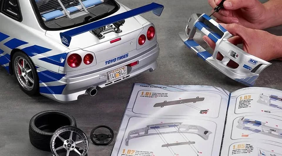 Parts & Memorabilia Scale Models - Image 2 of 4