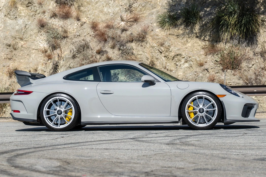 2018 Porsche 991 GT3 - Image 4 of 31