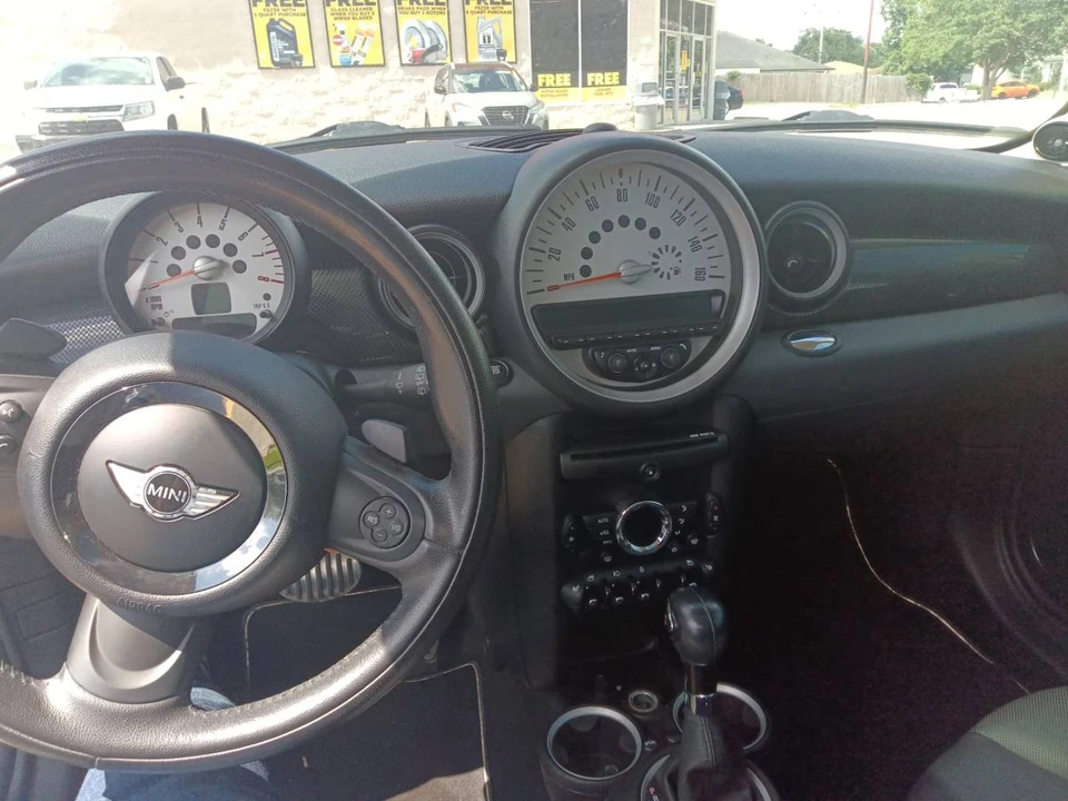 2011 Mini Mini 2nd Gen - Image 6 of 10