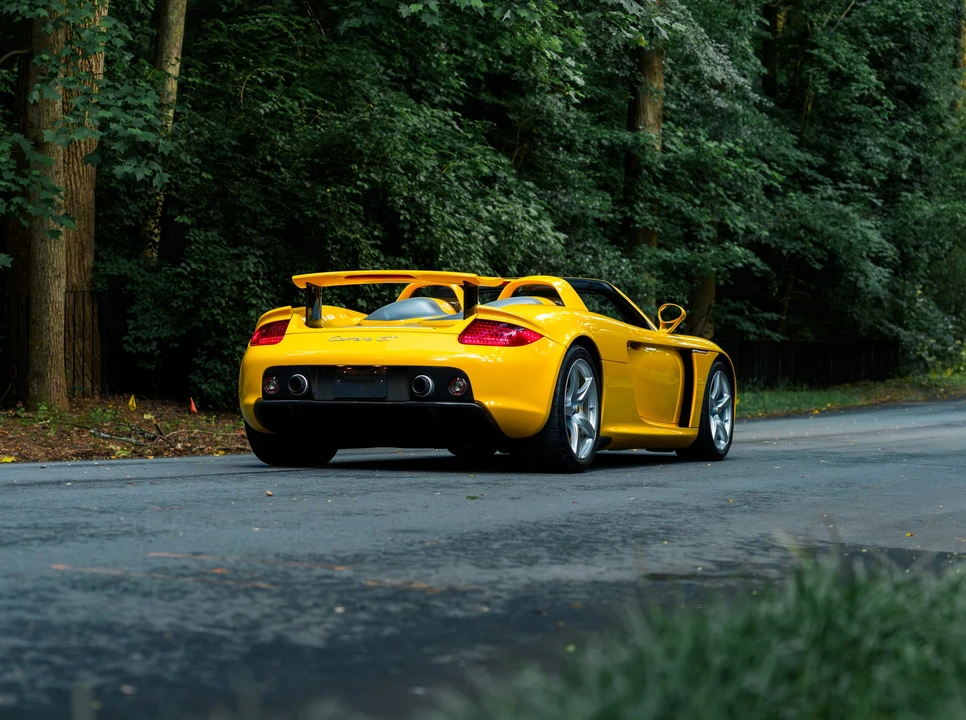 2005 Porsche Carrera GT - Image 6 of 31