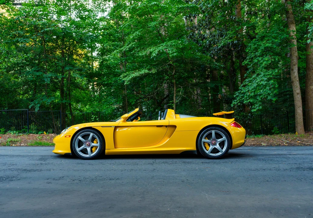 2005 Porsche Carrera GT - Image 9 of 31