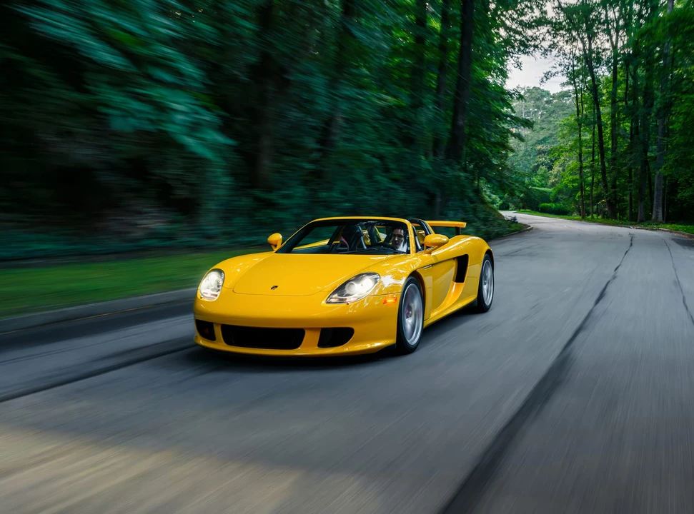 2005 Porsche Carrera GT - Image 11 of 31