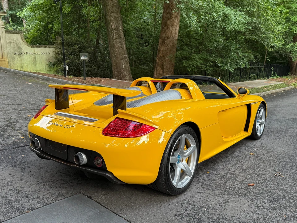 2005 Porsche Carrera GT - Image 29 of 31
