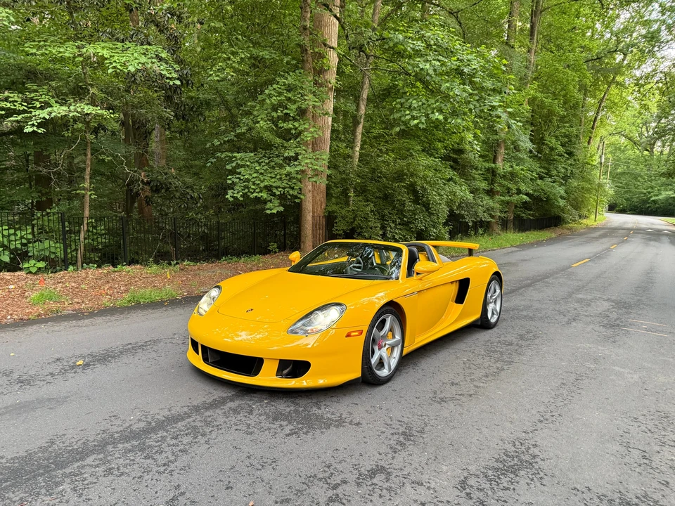 2005 Porsche Carrera GT - Image 12 of 31