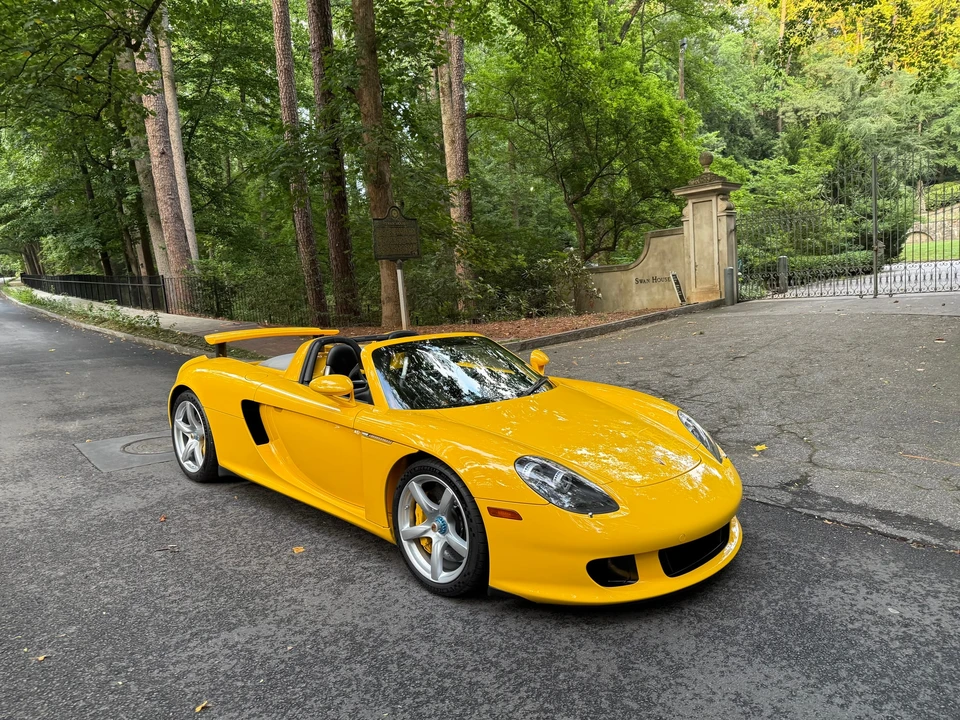 2005 Porsche Carrera GT - Image 23 of 31