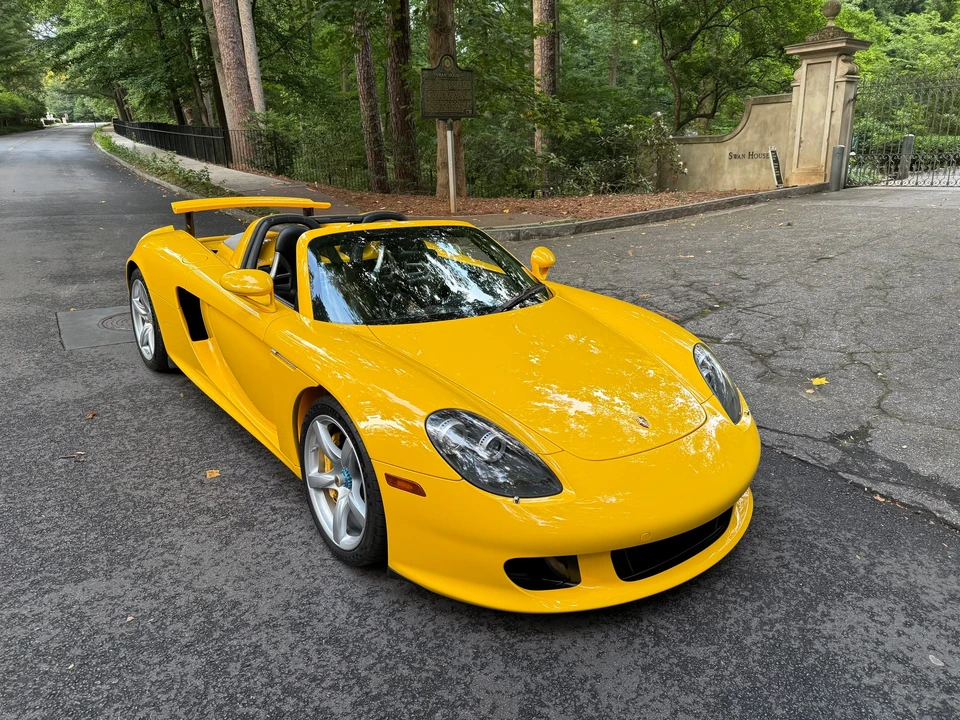 2005 Porsche Carrera GT - Image 19 of 31