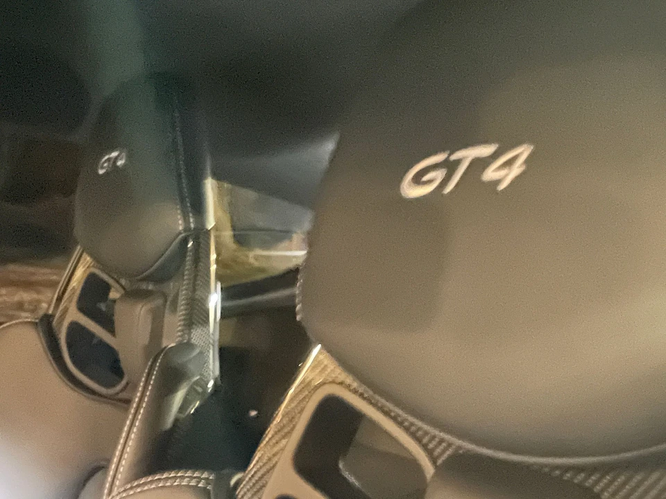 2022 Porsche 718 Cayman GT4 - Image 3 of 8