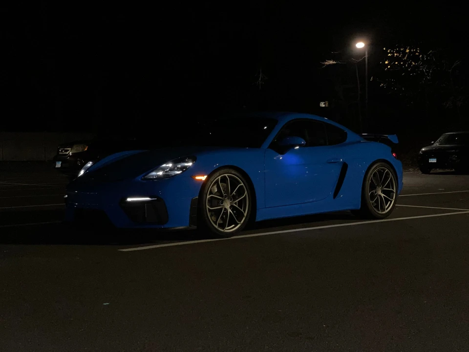 2022 Porsche 718 Cayman GT4 - Image 6 of 8