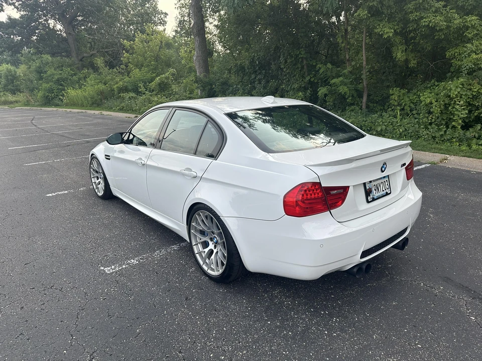 2011 BMW E90 M3 Sedan - Image 8 of 9