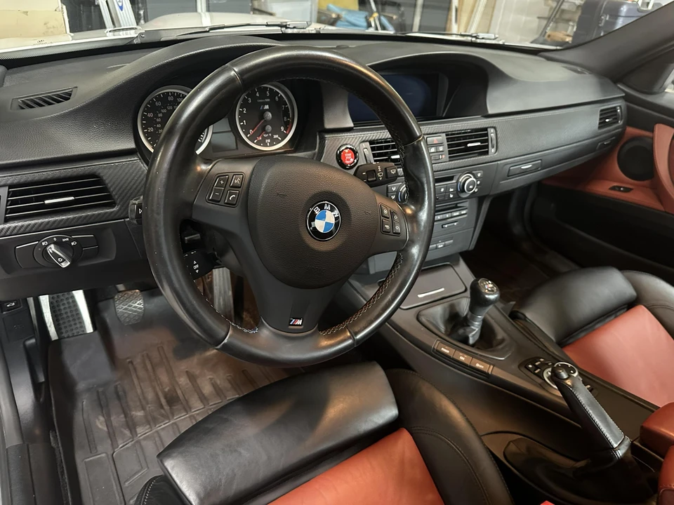 2011 BMW E90 M3 Sedan - Image 4 of 9