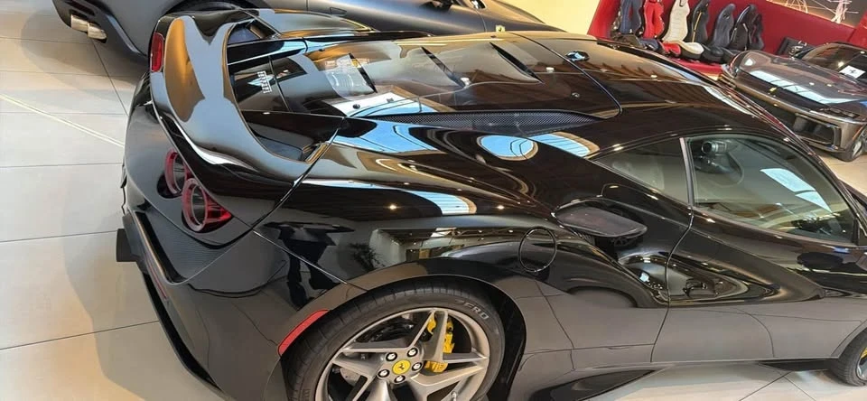 2022 Ferrari F8 Tributo - Image 3 of 4