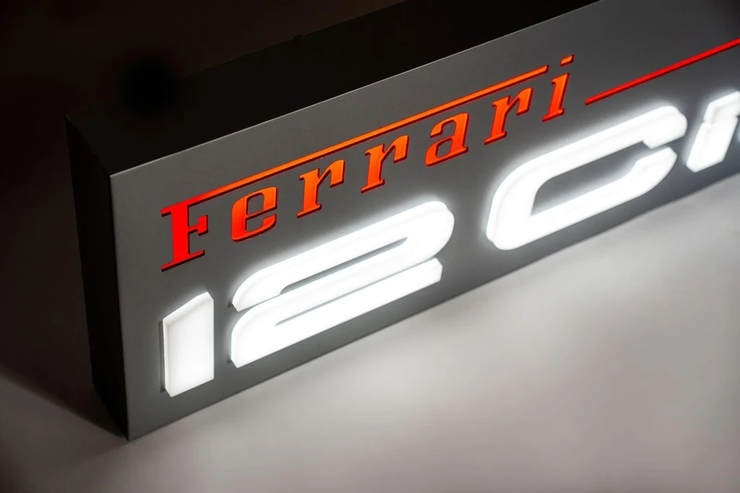 Ferrari 12Cilindri - Image 7 of 19
