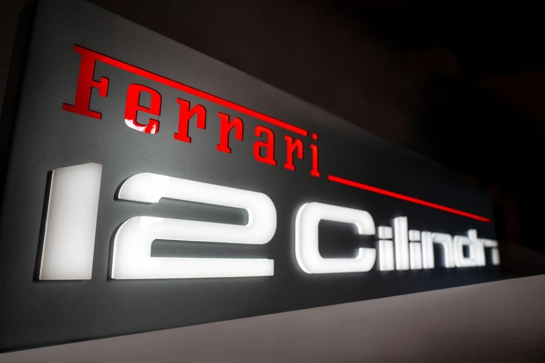 Ferrari 12Cilindri - Image 3 of 19