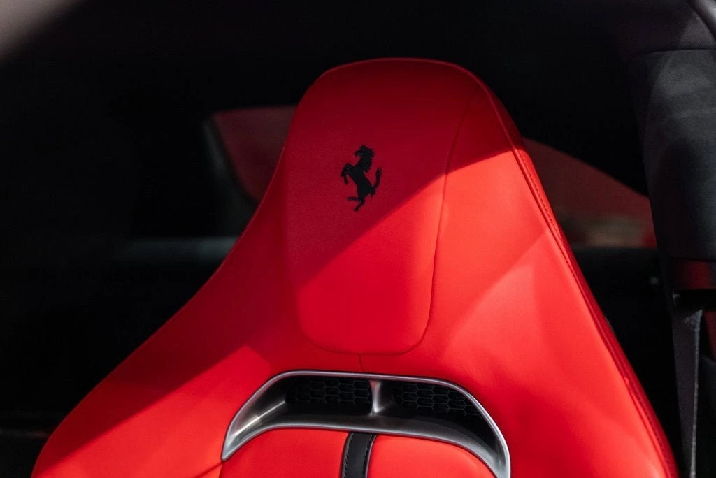 2025 Ferrari 12Cilindri - Image 6 of 6