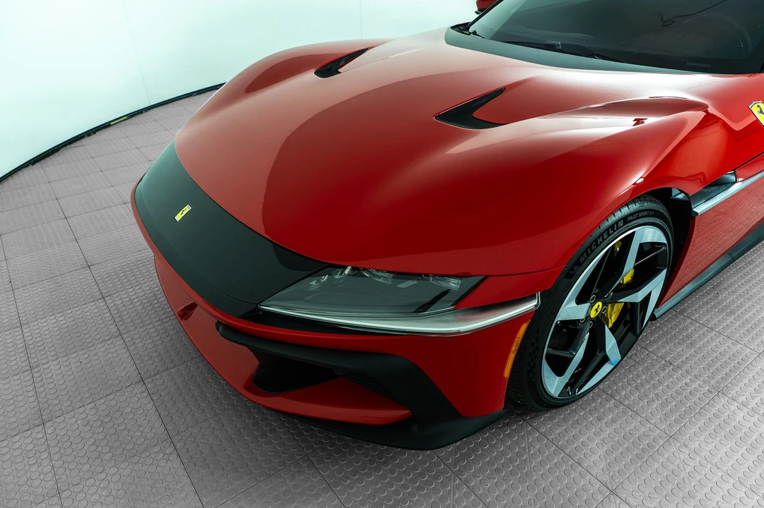 2025 Ferrari 12Cilindri - Image 20 of 31