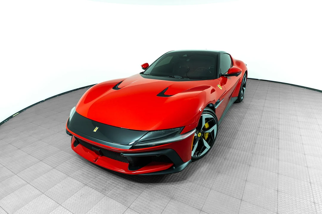 2025 Ferrari 12Cilindri - Image 2 of 31