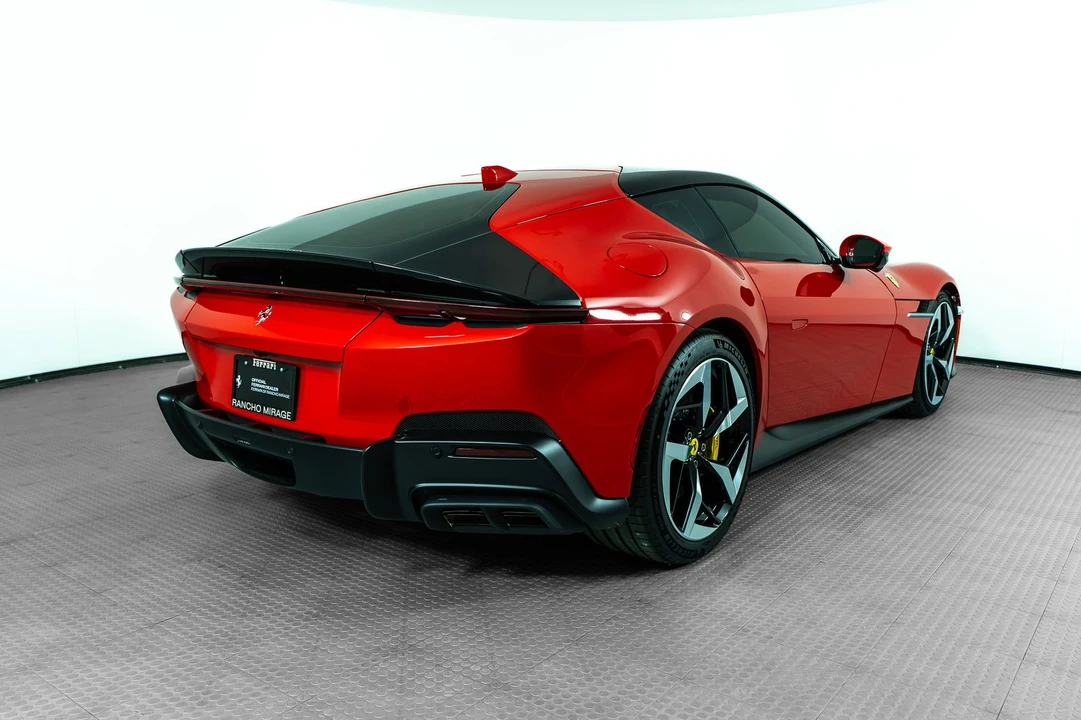 2025 Ferrari 12Cilindri - Image 8 of 31