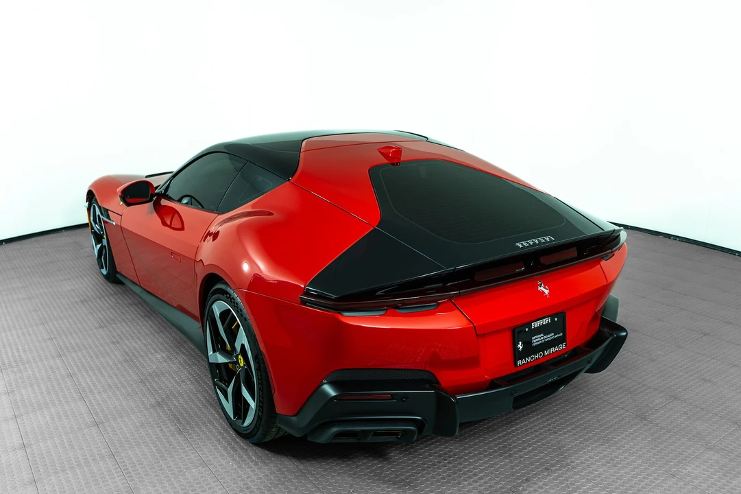 2025 Ferrari 12Cilindri - Image 5 of 31