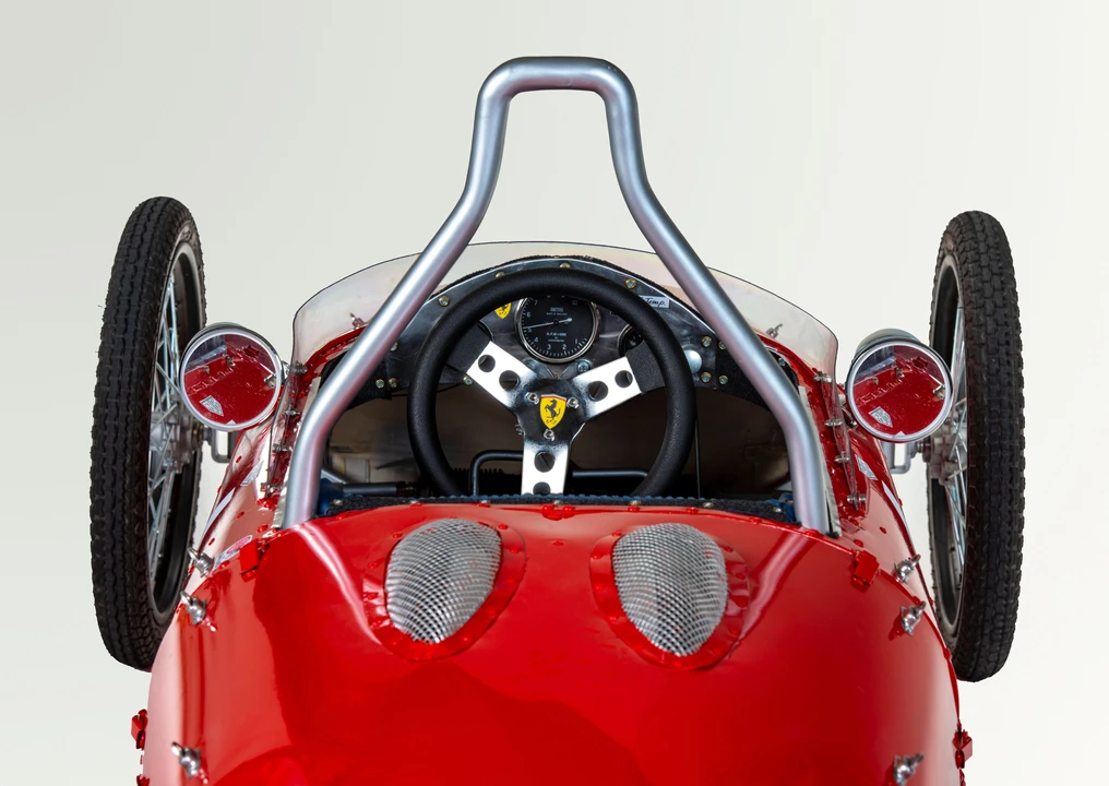 Ferrari Replica - Image 8 of 10
