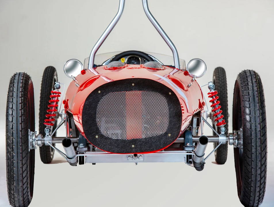 Ferrari Replica - Image 7 of 10