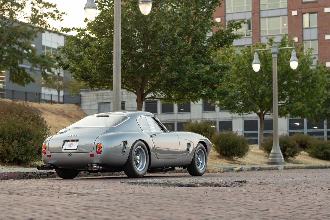 Ferrari Replica - Image 3 of 31