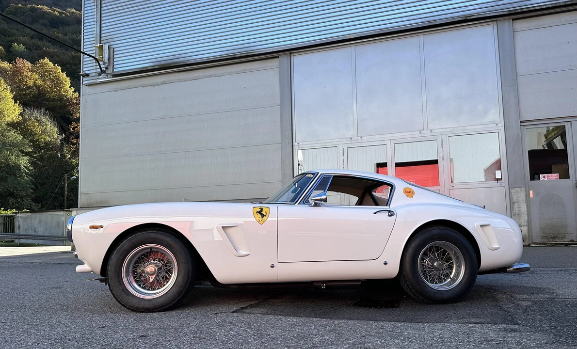 Ferrari Replica - Image 13 of 31