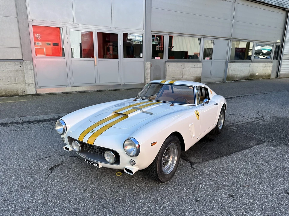 Ferrari Replica - Image 3 of 31