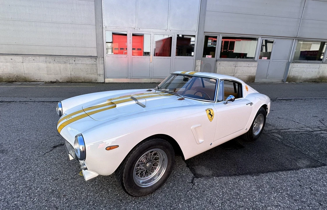 Ferrari Replica - Image 6 of 31