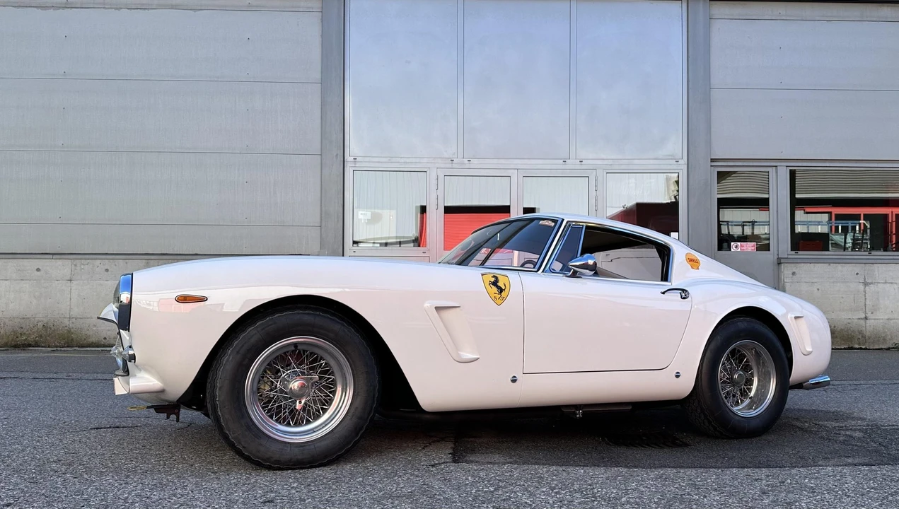 Ferrari Replica - Image 11 of 31