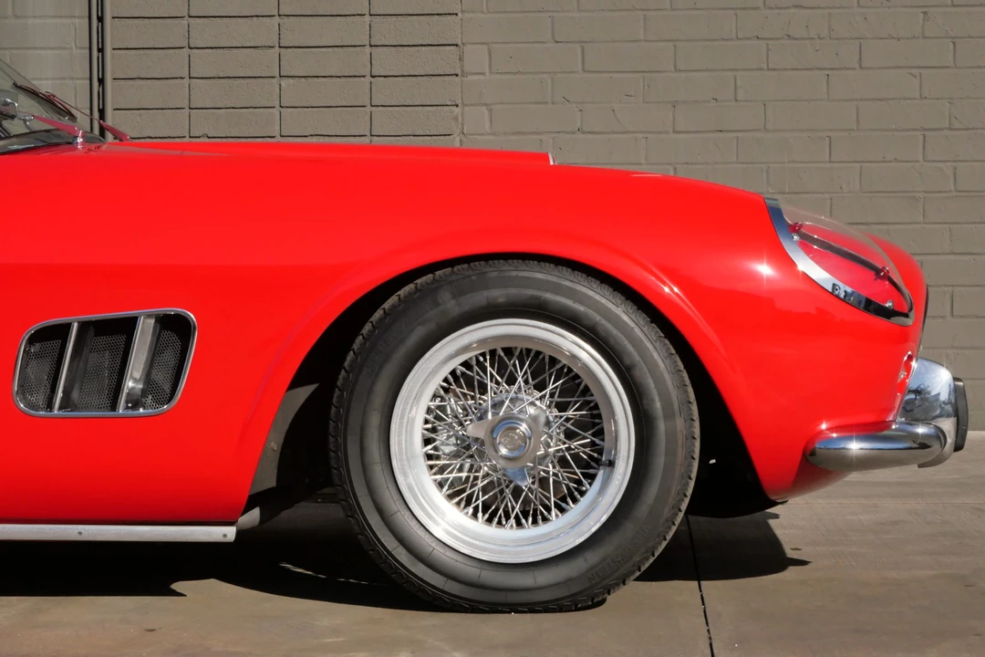 Ferrari Replica - Image 10 of 31