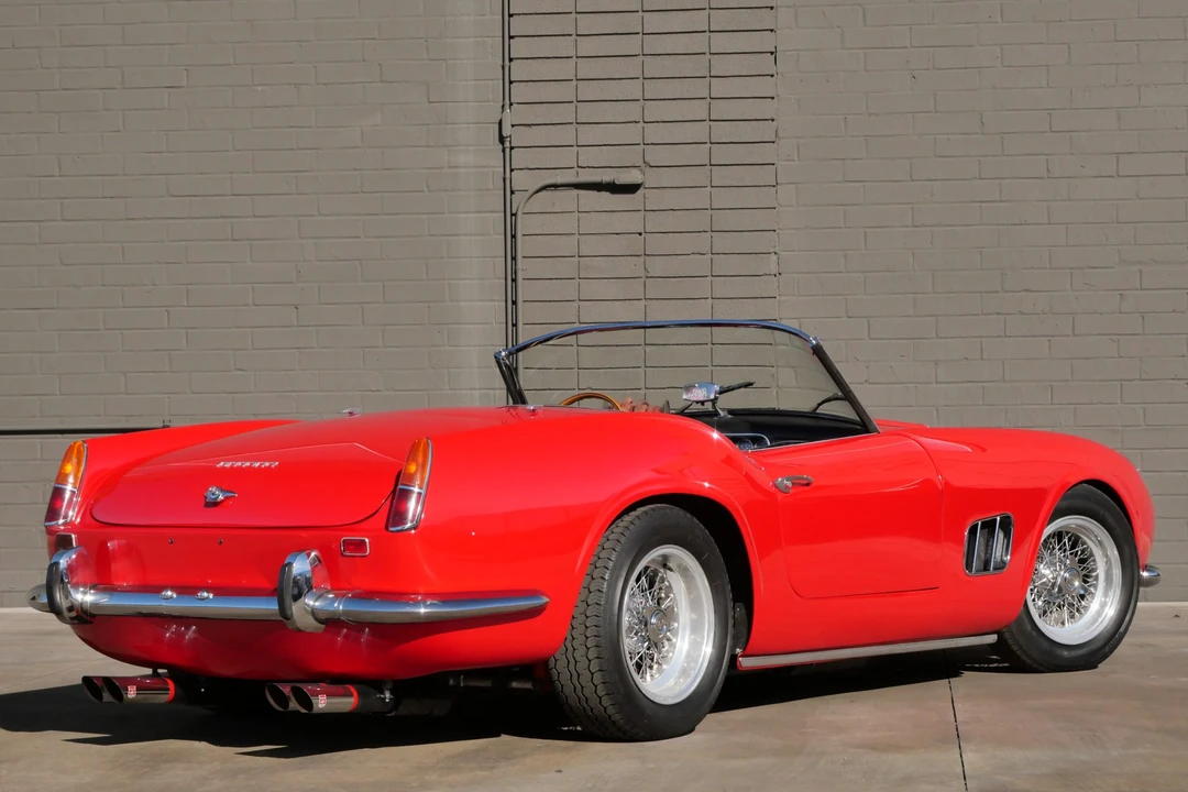 Ferrari Replica - Image 5 of 31