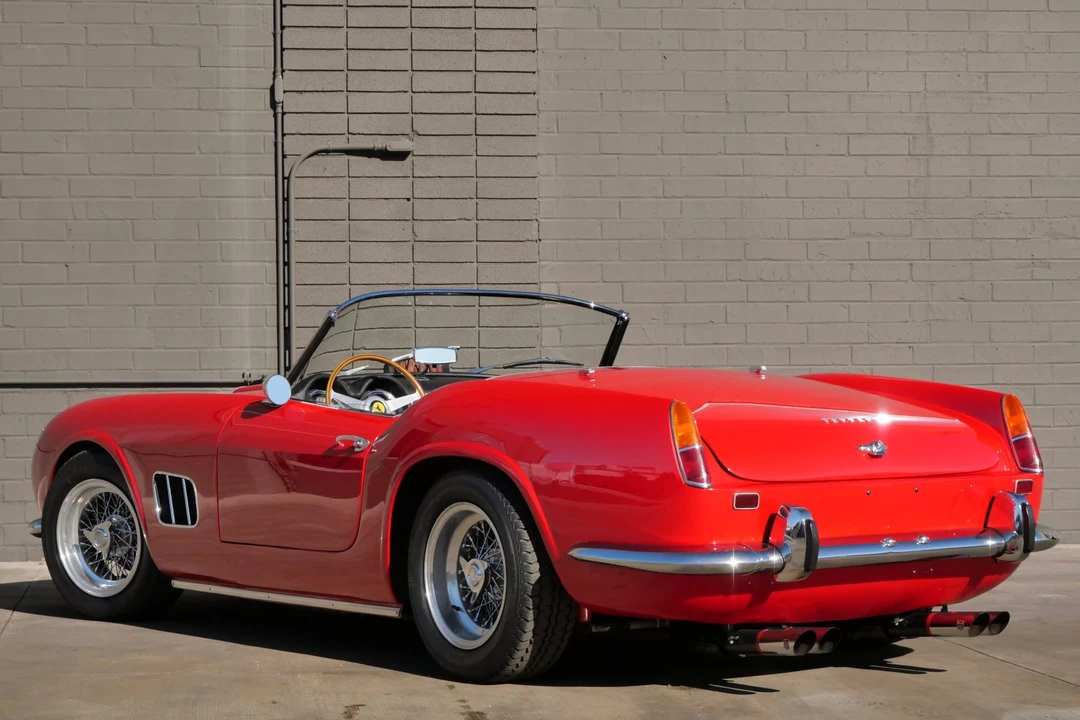Ferrari Replica - Image 7 of 31