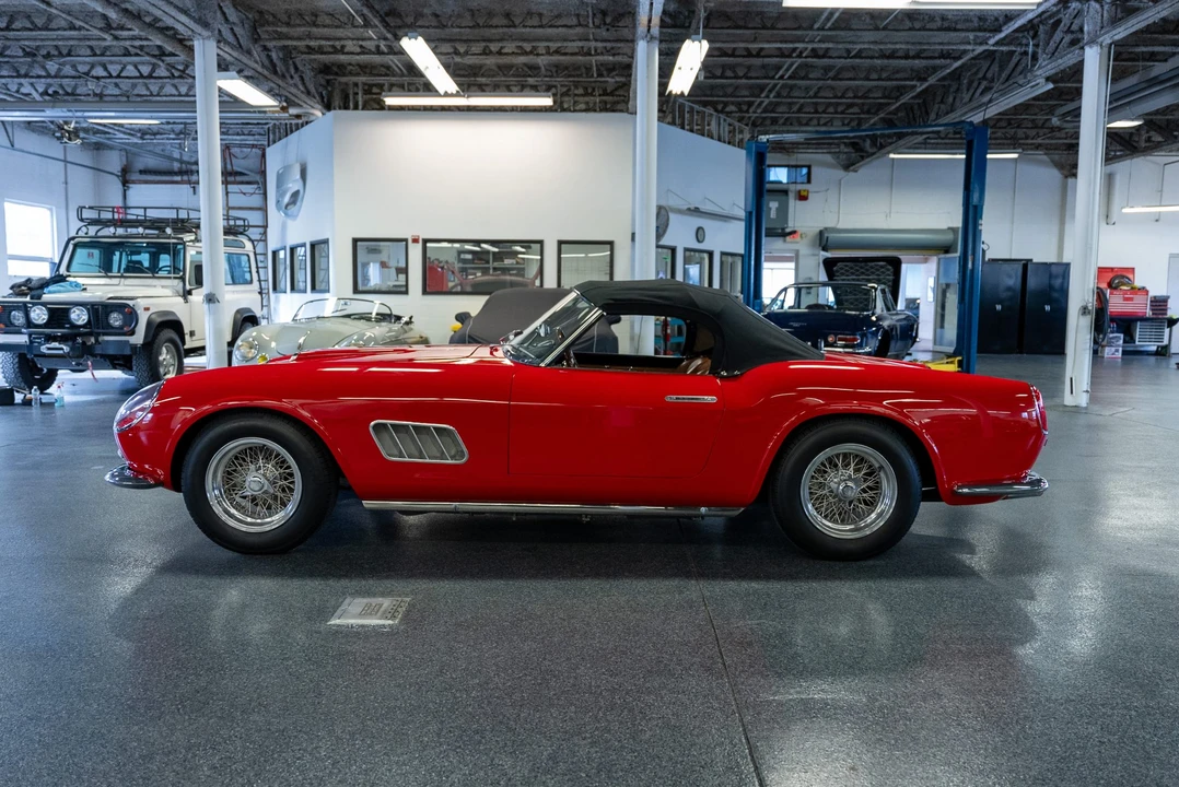 Ferrari Replica - Image 29 of 31