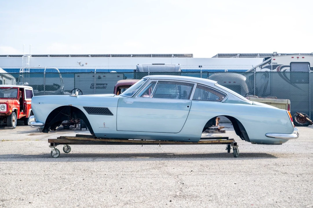 Parts & Memorabilia Bodywork - Image 3 of 5