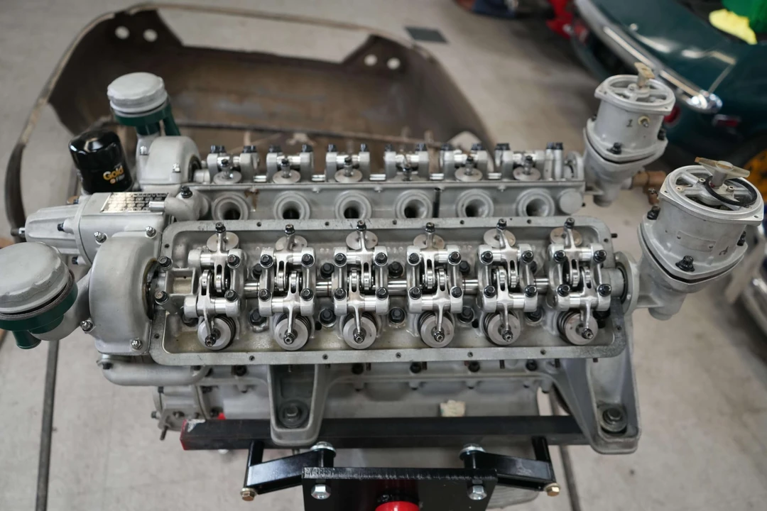 Parts & Memorabilia Engines - Image 21 of 31